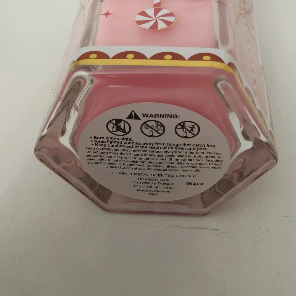 Pearl & Petal Pink Carousel 1-Wick Candle, 12 oz, NWT